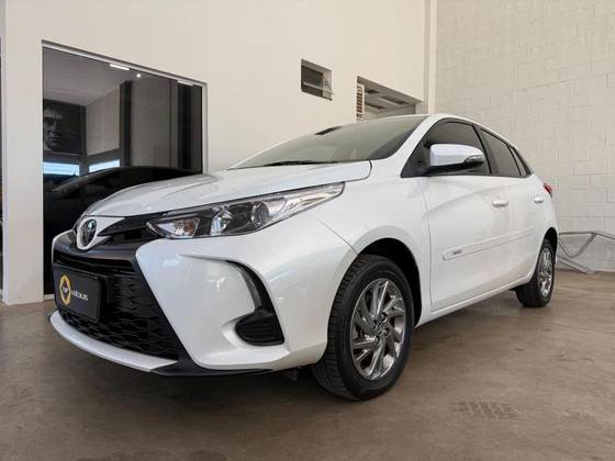 TOYOTA YARIS 1.5 16V FLEX XS MULTIDRIVE TOYOTA YARIS 1.5 16V FLEX XS MULTIDRIVE